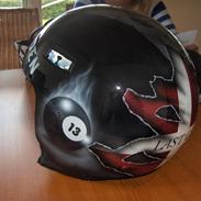 Airbrush på Styrthjelm