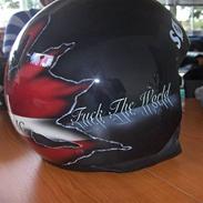 Airbrush på Styrthjelm