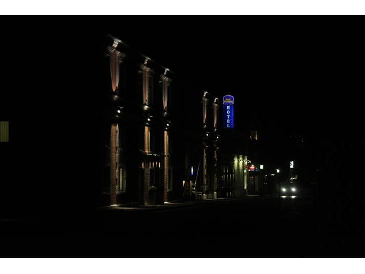 {{currentPhoto.altText}} billede {{currentPhoto.number}}