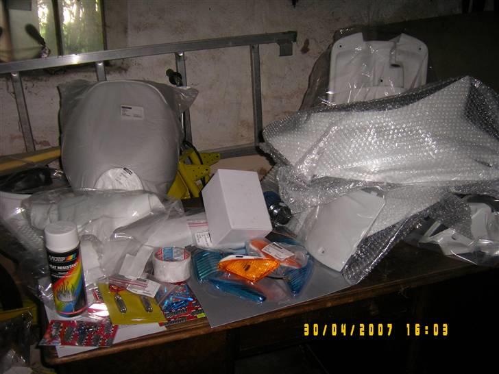 Jog FS/R Opfriskning - Alle delene Metalic hvide skjolde og alm hvide.. billede 6