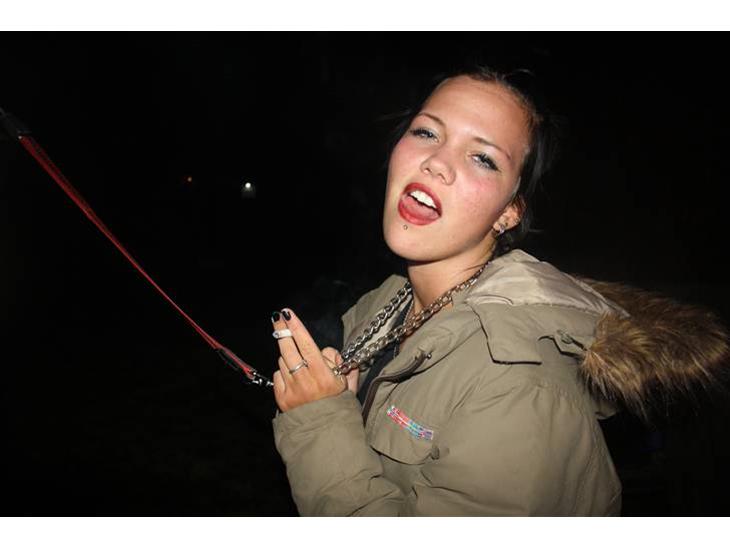 {{currentPhoto.altText}} billede {{currentPhoto.number}}