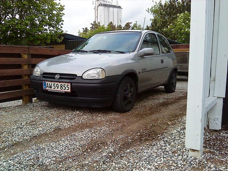 {{currentPhoto.altText}} billede {{currentPhoto.number}}