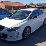 Min Seat Leon cupra)