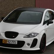 Min Seat Leon cupra)