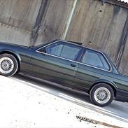 BMW E30 325i 