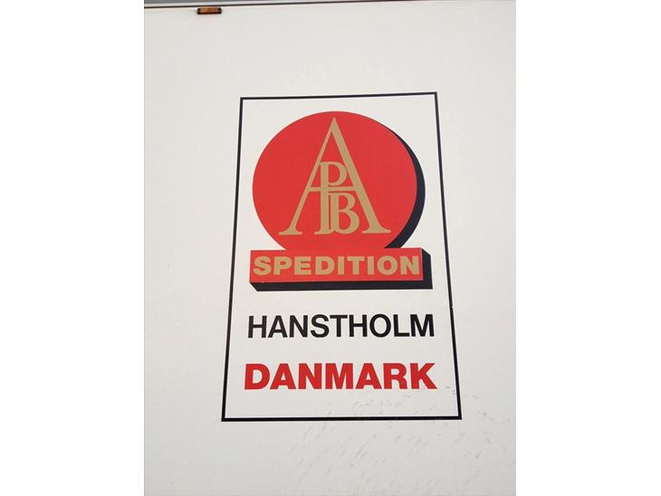 {{currentPhoto.altText}} billede {{currentPhoto.number}}