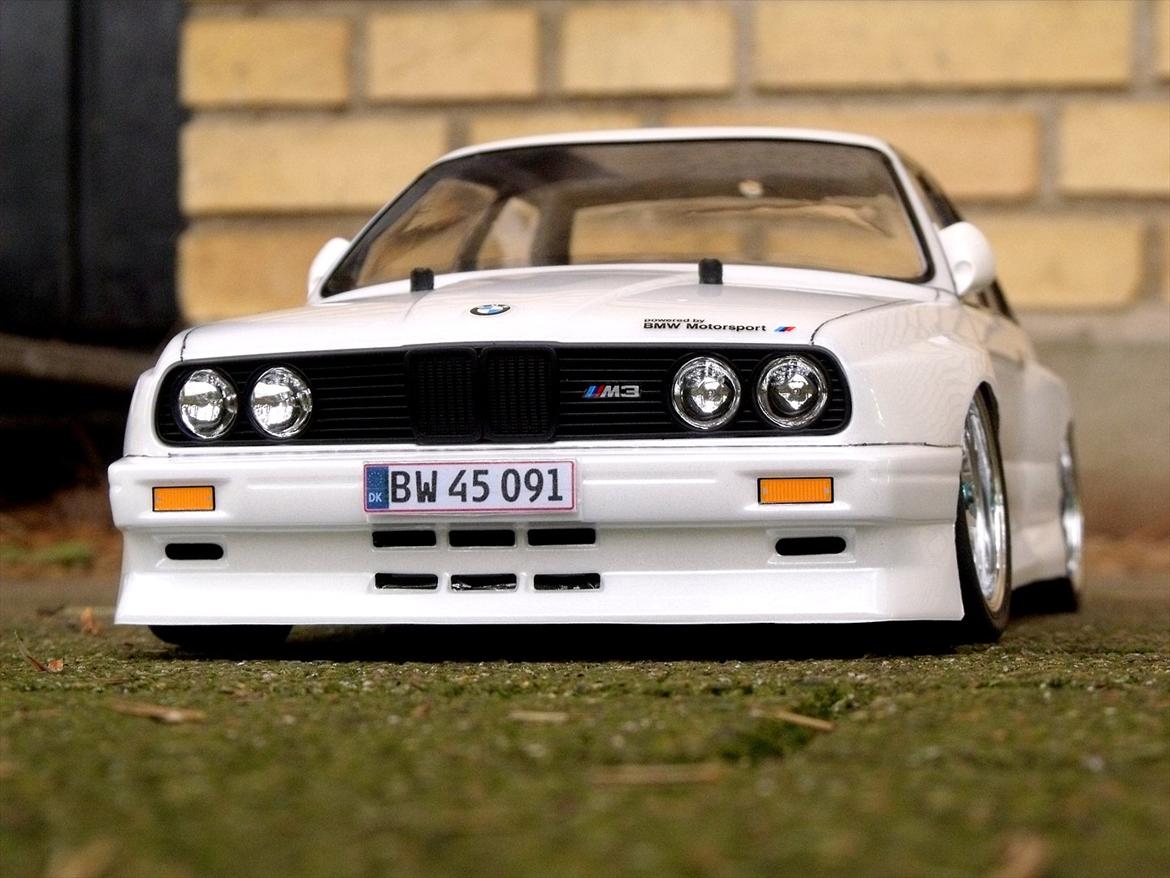 Tamiya BMW E30 M3 Sport EVO billede 1