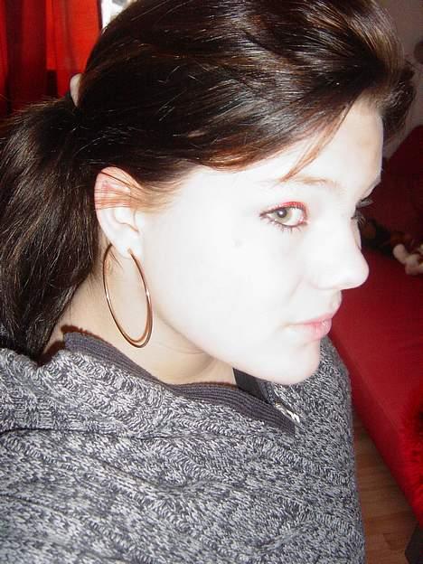 Kvinde Line billede 5