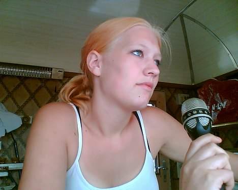 Kvinde MEEE  - mig på arb 2006 billede 4