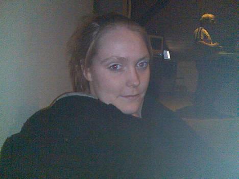 Kvinde bare lille mig  billede 3