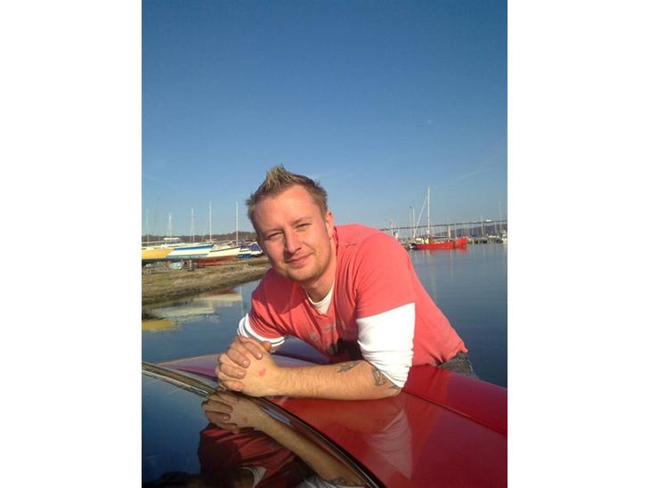 {{currentPhoto.altText}} billede {{currentPhoto.number}}