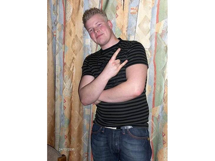 {{currentPhoto.altText}} billede {{currentPhoto.number}}