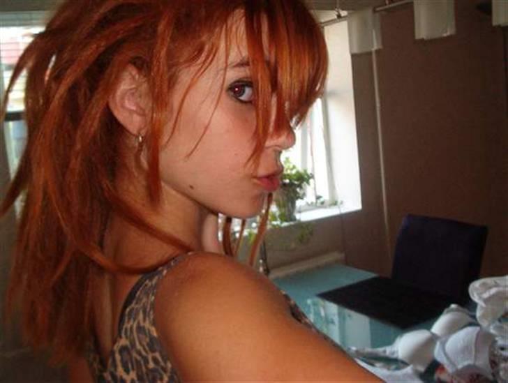 Kvinde .chelina. - - dengang jeg havde dread locks :b billede 4