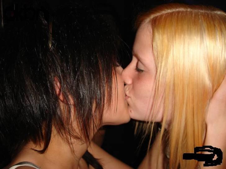 Kvinde Ditte :) - Et kys til min elskede veninde , Sinna <3 billede 3