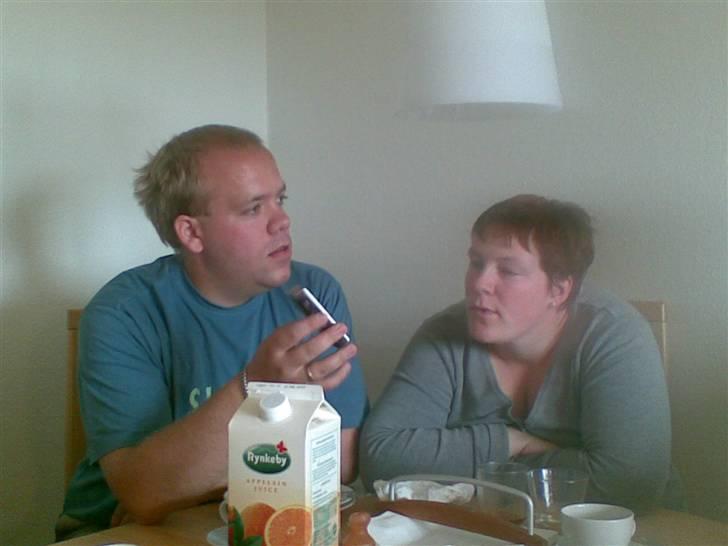 Kvinde Tazz - Min mand og jeg efter en fest inden vi fik børn billede 6