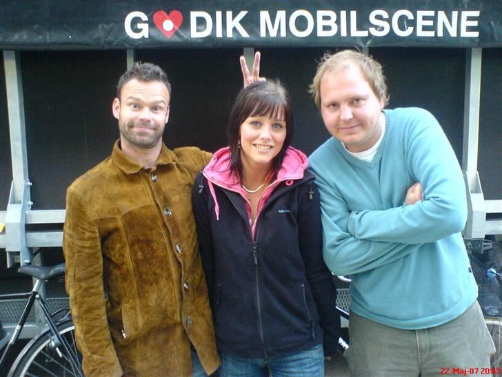 Kvinde Sandie - Mig og mine to kammerater... =) billede 8