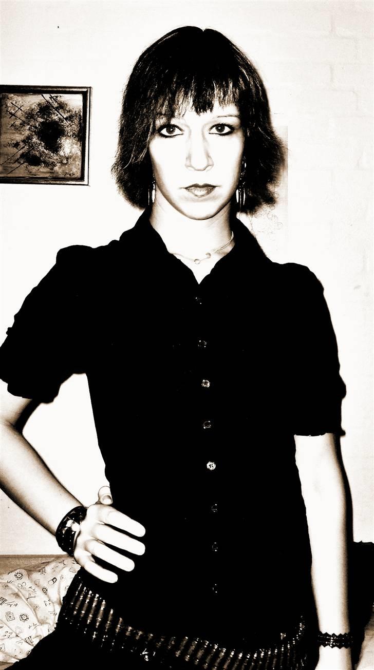 Kvinde Josefine - 2005 billede 5