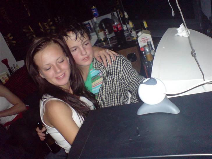 Mand Thomas V - til min 15års fødselsdag med camilla :D savner dig camilla. <33 du har satme altid været en perfekt veninde :I billede 5