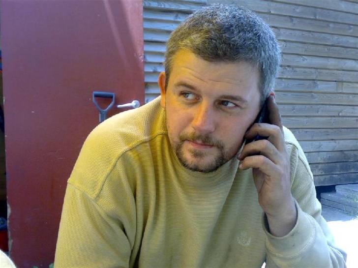 Mand torben n - får slots øl i min kolonihave billede 3