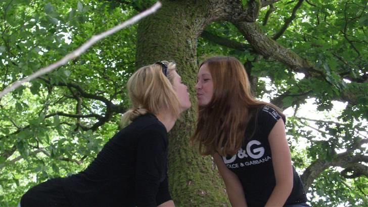 Kvinde Sanneh - Barbiepaacoke _ vs. _ lillesøster.  billede 15