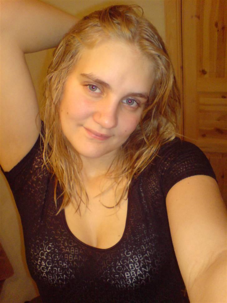 Kvinde Tiina <'33 billede 1