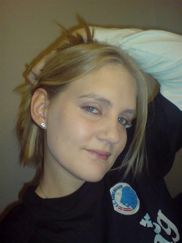 Kvinde Tiina <'33 billede 2