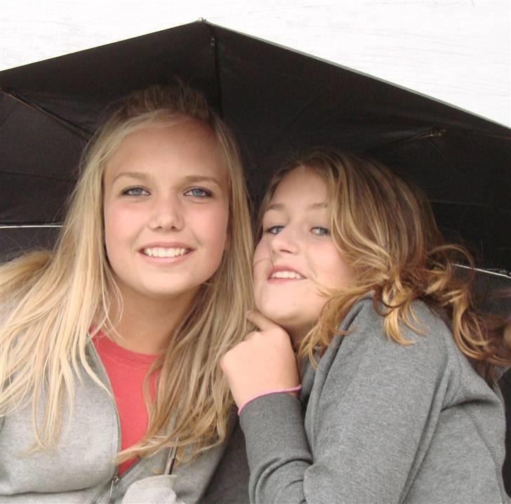 Kvinde camilla - haha mig og min kælling hygger billede 8