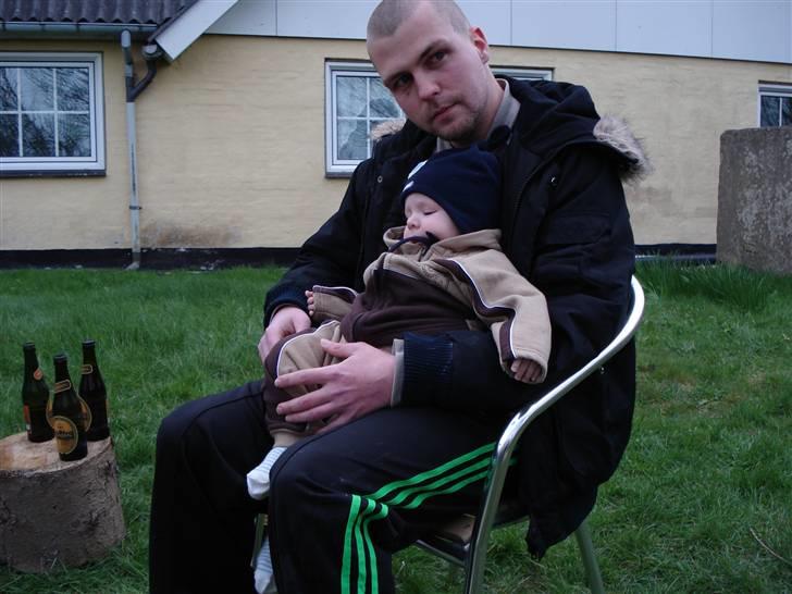 Mand Martin - Vi har lejrbål her... mellem stamemr og træer... tra la lala billede 11