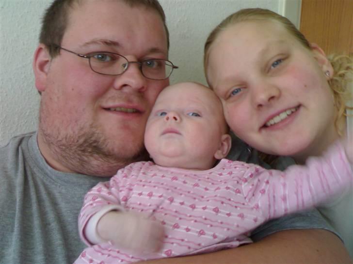 Mand Stefan - Min bette Familie <3<3<3<3 Elsker jer :) billede 6