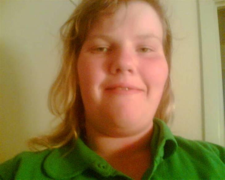 Kvinde Marianne - Grøn trøje... Ja ellers ik så meget og sige om det... billede 6