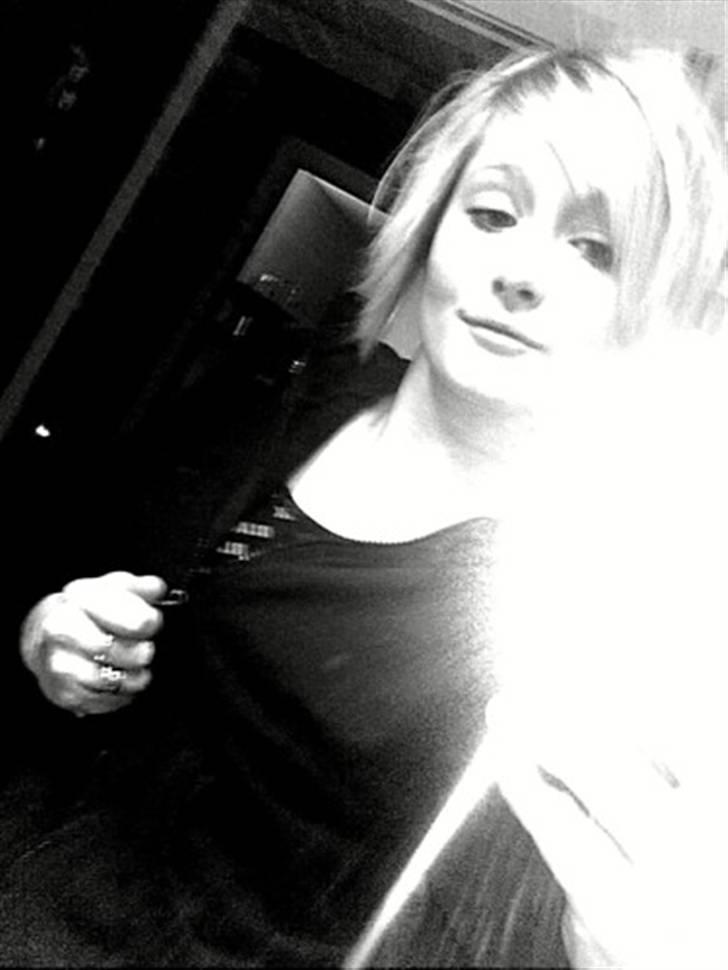 Kvinde , stinne ‹3 billede 2