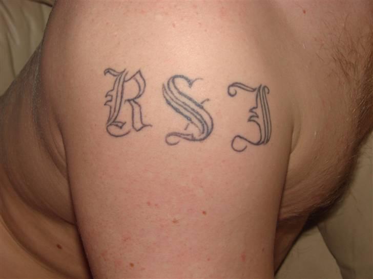 Mand KizzMeAzz - dn fik jeg 14 dage efter den første.. man bliver sku bidt af det stads.. tihihihihi billede 15