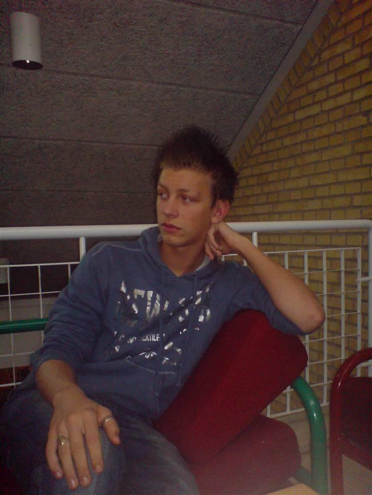 Mand Nicki  - en kedelig dag i skolen :P billede 6