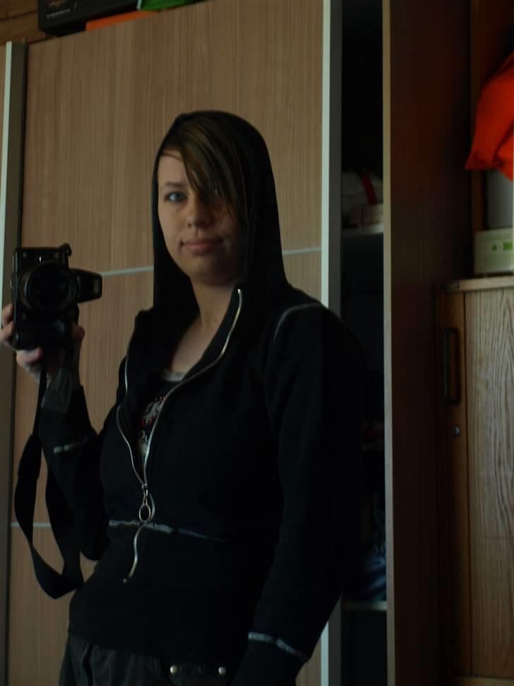 Kvinde Tanja Jensen (Opd. 26/3-22) - 15. december 2010 billede 8