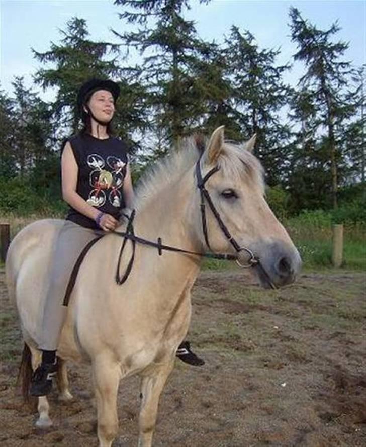 Kvinde Tanja Jensen (Opd. 26/3-22) - Mig på min tidligere helpart Julie billede 18