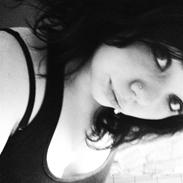 Kvinde Michella Hall (: