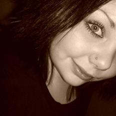 Kvinde Michella Hall (: