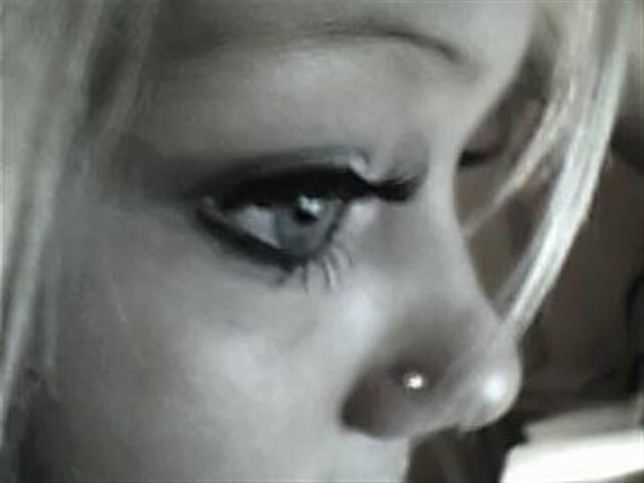 Kvinde Trine  - mit øje? billede 4