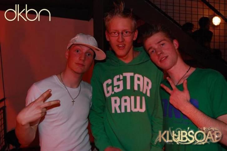 Mand Tim A - tur i byen med vennerne billede 6