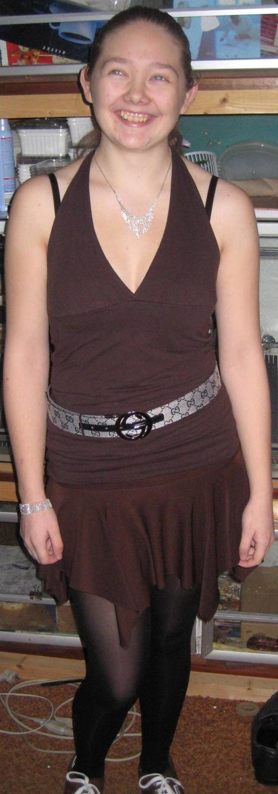 Kvinde Sabrina - Klar til 18 års fødselsdag - 2008 billede 1