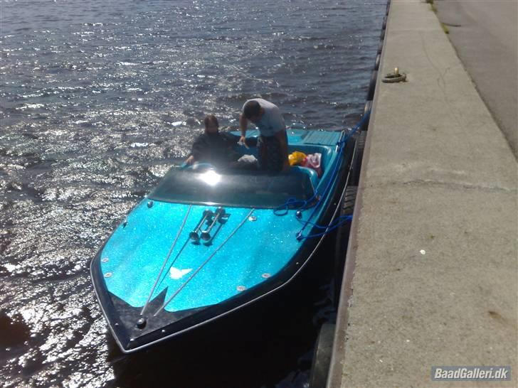 Mand andersen - i havnen i min båd billede 5