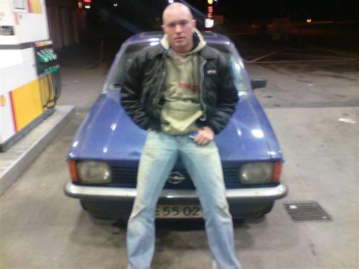 Mand me og kun me billede 4