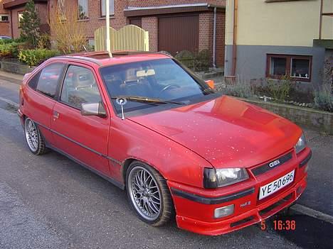 Mand kenneth wilson - min bil :) opel kadett E 2.0 GSi 16V  billede 3