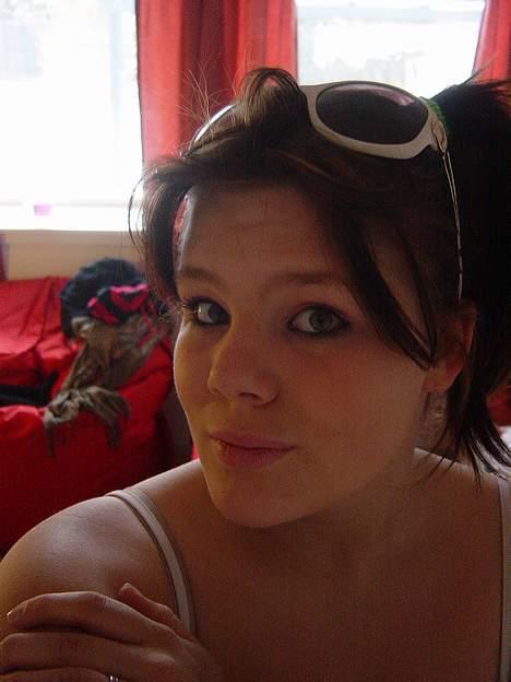 Kvinde Line billede 15