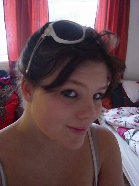 Kvinde Line billede 16