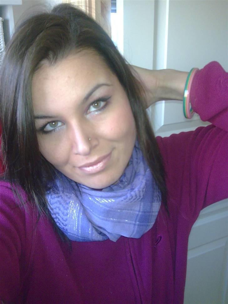 Kvinde Salmira billede 3