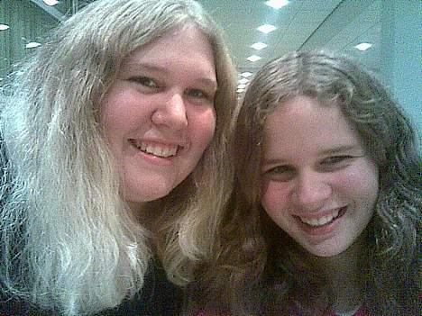 Kvinde Karina - Mig og min søs . <3 billede 5