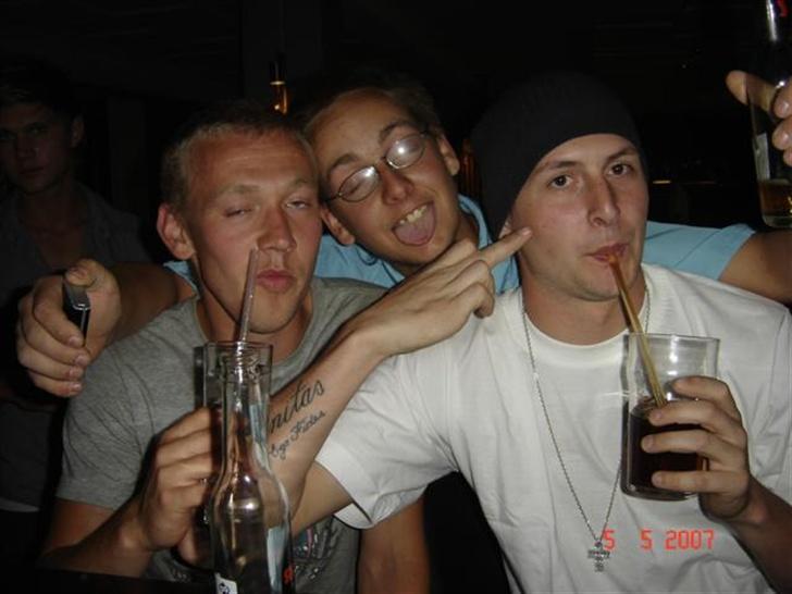 Mand Q - lad mig nyde min long Island icetea billede 7