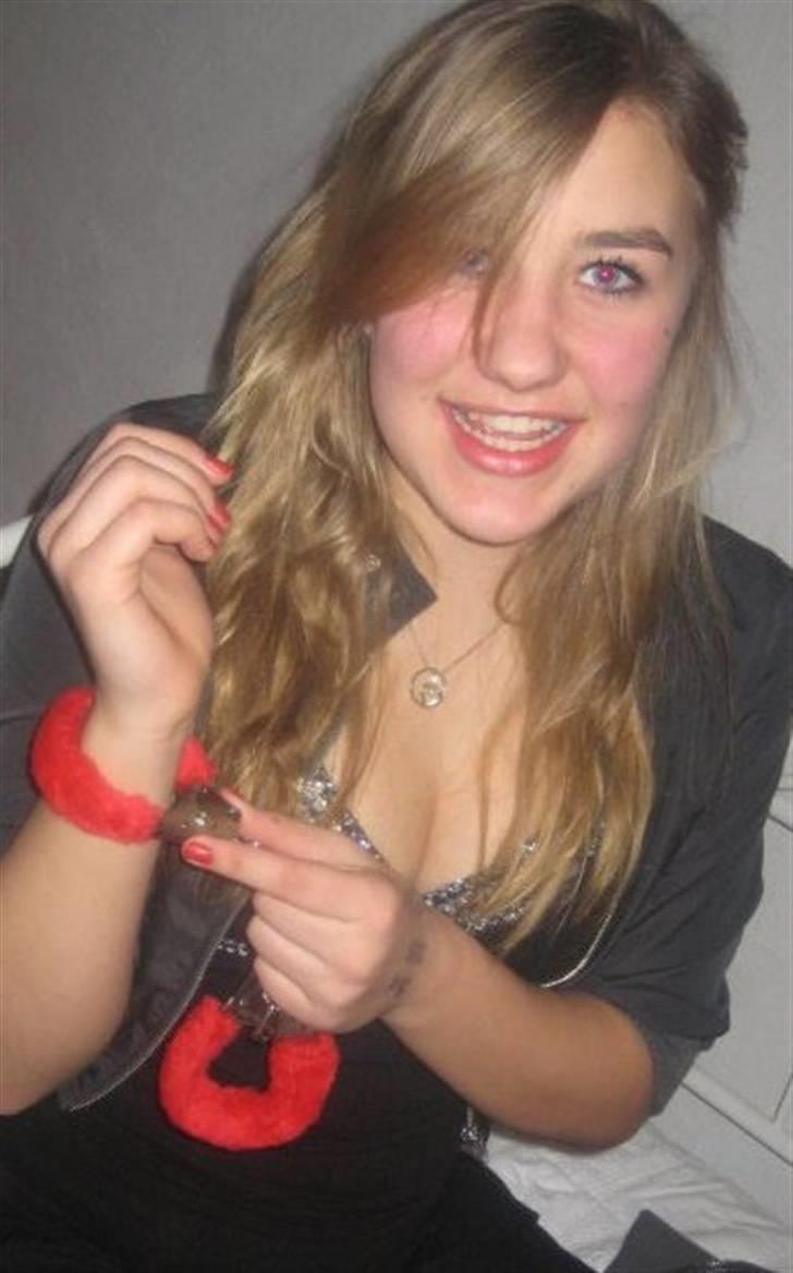 Kvinde Caroline  billede 1