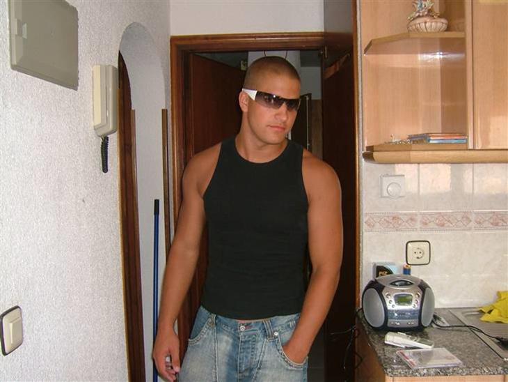 {{currentPhoto.altText}} billede {{currentPhoto.number}}